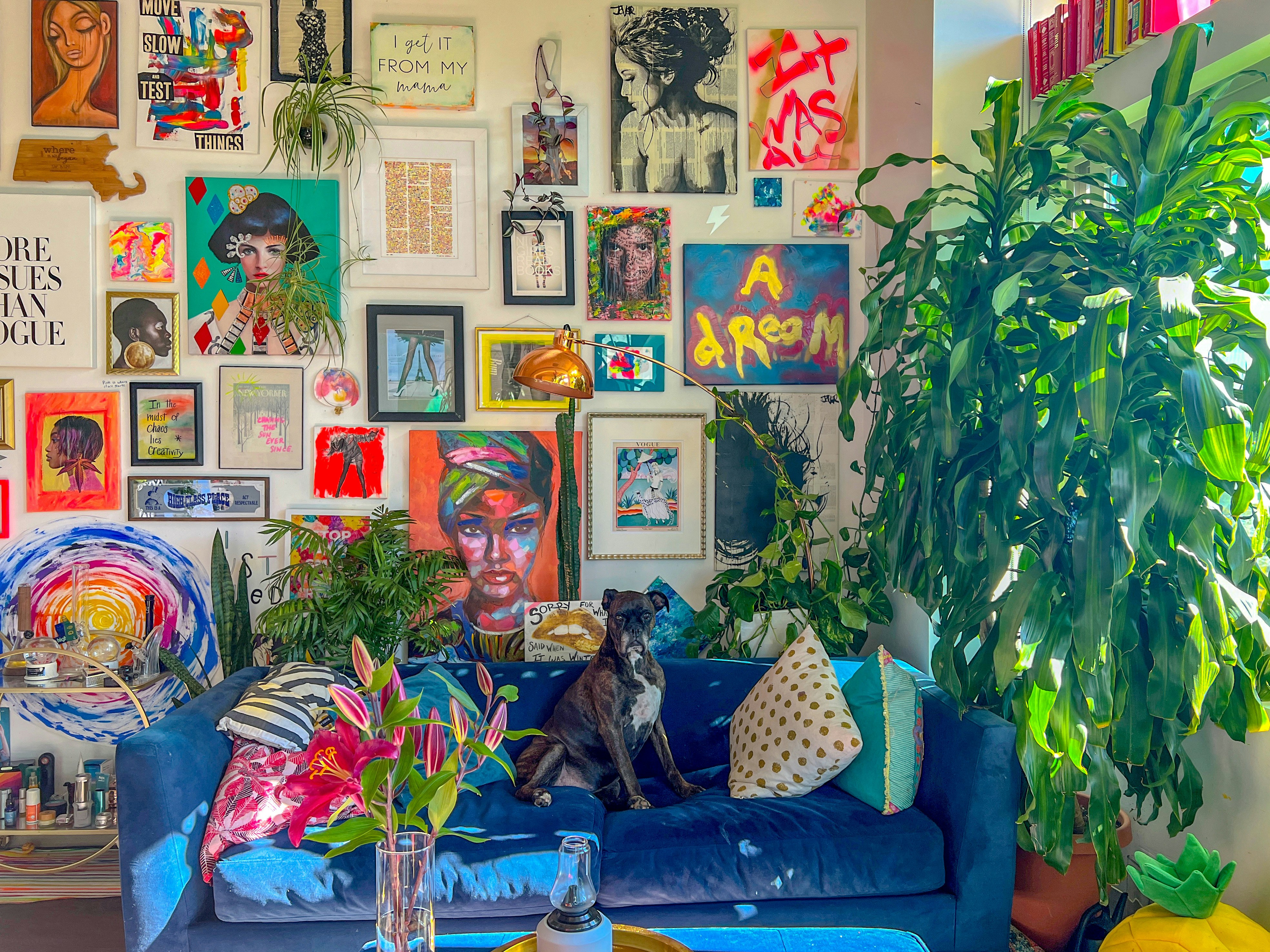 Affordable wall art ideas for apartments using digital prints and gallery wall